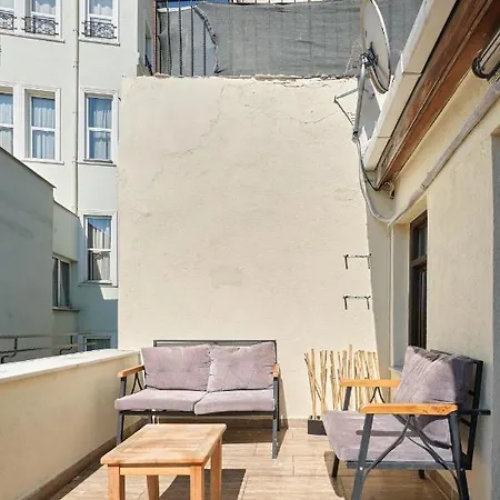 Nuve Apartment *