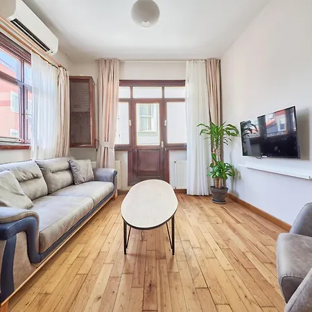 Nuve Apartment