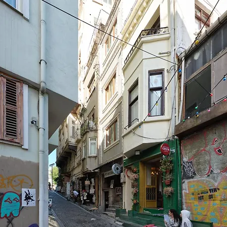 Nuve Κωνσταντινούπολη